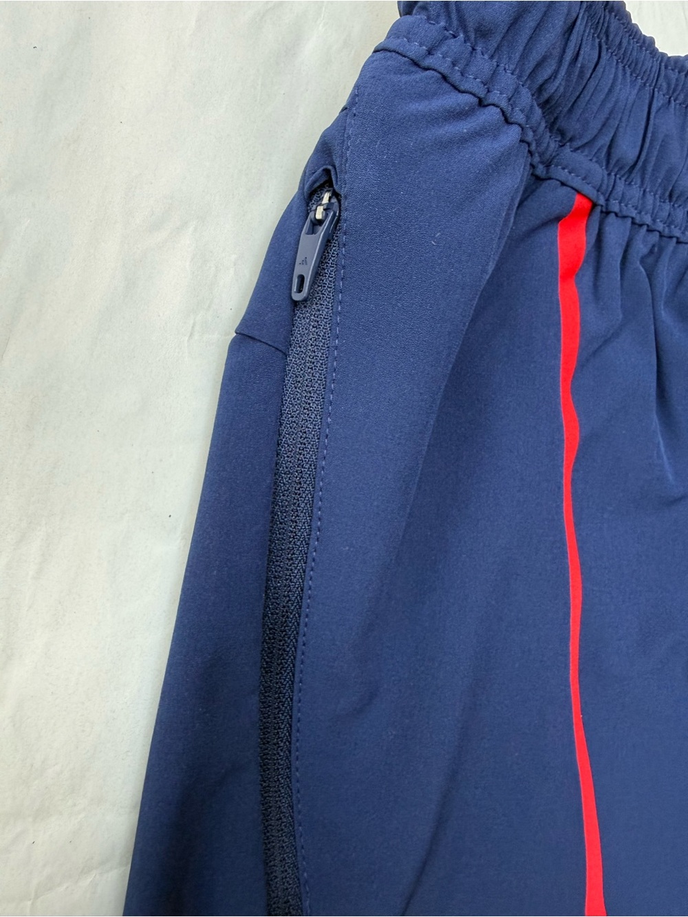 Adidas Mens Traning Club Shorts - Navy Blue and Red - Size Medium - New with Tag - Picture 6 of 10